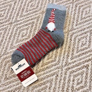 NWT Northeast Outfitters Women's Cozy Cabin Socks